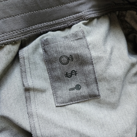 FIGS gray jogger scrub pants string tie Size L - Picture 8 of 8